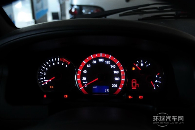 2014款 M5 Q3 2.0L 7座短轴豪华型
