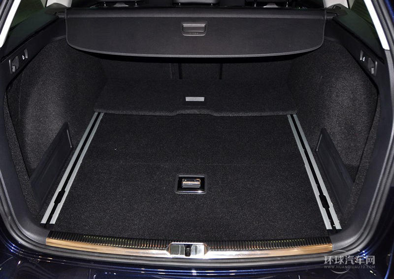2012款 旅行版 2.0TSI 豪华型