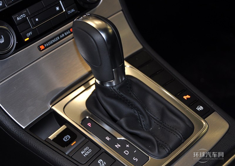 2012款 旅行版 2.0TSI 豪华型