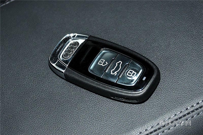 2013款 4.0 TFSI