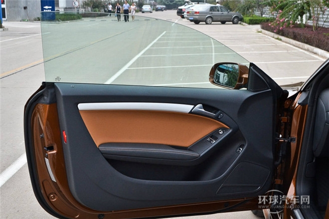 2013款 Coupe 40 TFSI风尚版