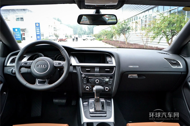 2013款 Coupe 40 TFSI风尚版