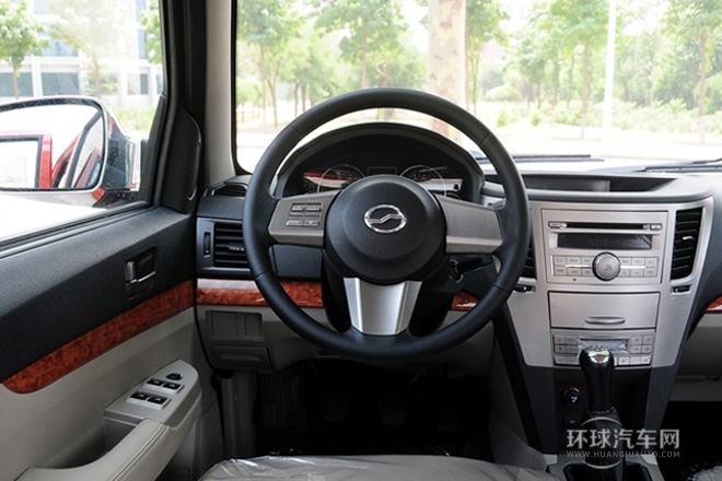 2014款 2.2L汽油四驱豪华型中双4GZ1