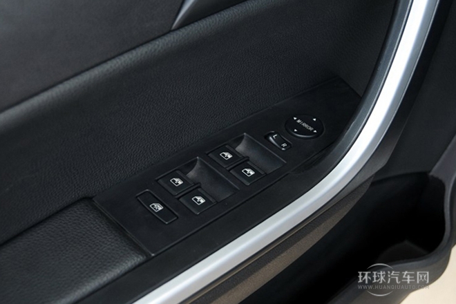 2013款 S350 2.4T 两驱手动柴油豪华版5座