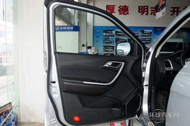 2013款 S350 2.4T 两驱手动柴油豪华版5座