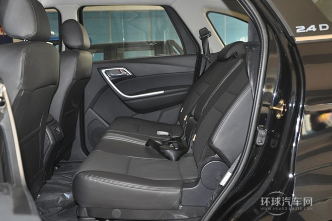 2013款 S350 2.4T 两驱手动柴油豪华版7座