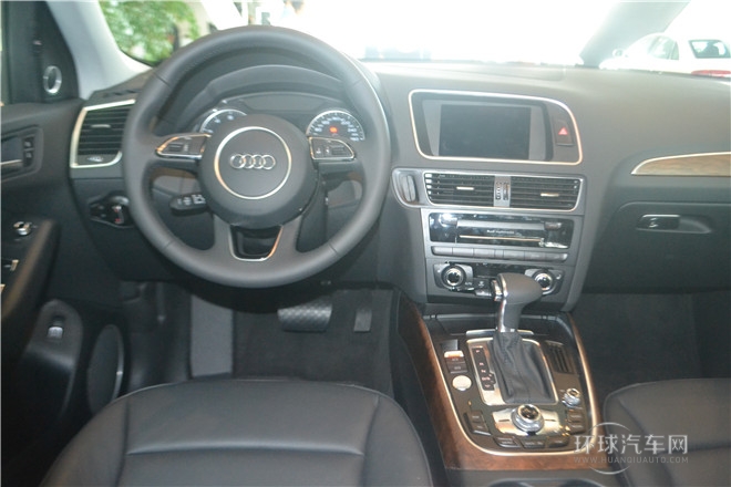 2013款 40 TFSI 舒适型