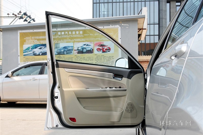 2012款 1.6L CVT豪华型