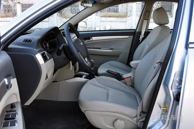 2012款 1.6L 手动豪华型