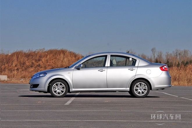 2012款 1.6L 手动豪华型