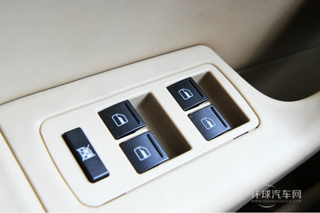 2012款 2.0L 手动豪华型DVVT