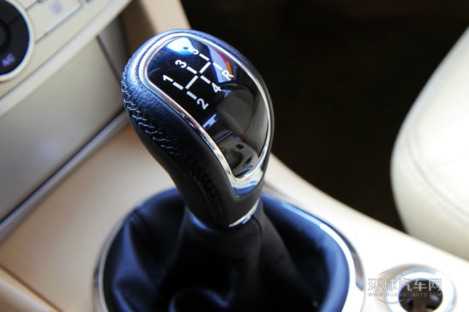 2012款 2.0L 手动豪华型DVVT