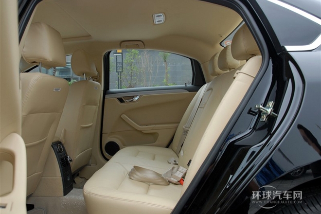 2012款 2.0L 手动尊享型DVVT