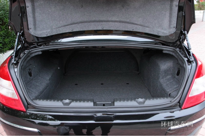 2012款 2.0T 自动豪华型