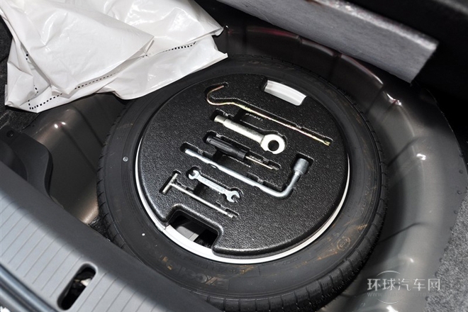 2011款 2.0T 自动豪华型