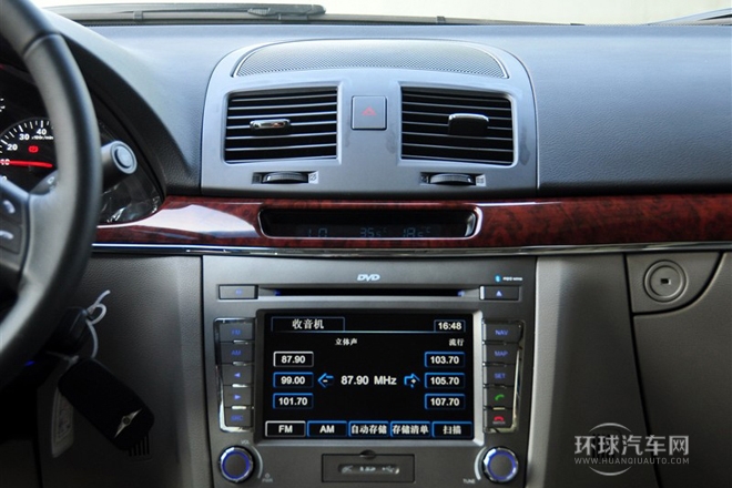 2011款 2.0T 自动豪华型