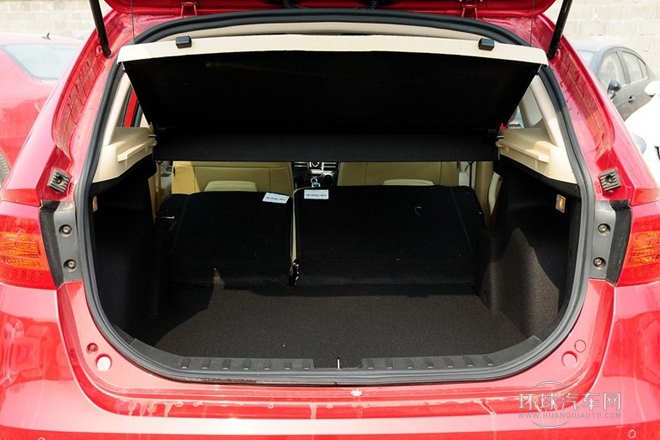 2012款 1.5T 手动两驱豪华型