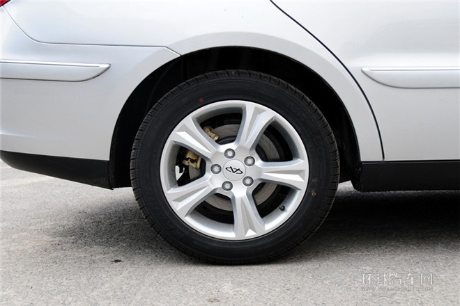 2012款 三厢 1.6L CVT进取型