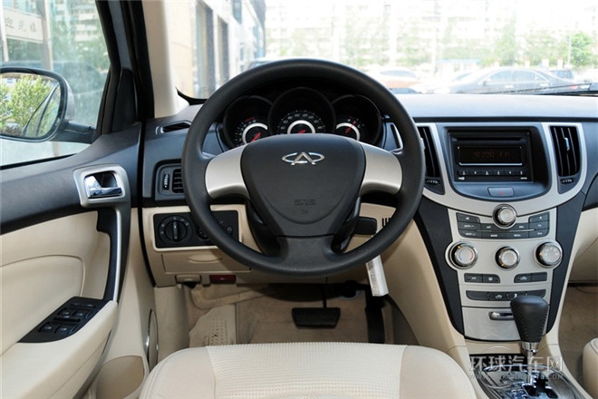 2012款 三厢 1.6L CVT进取型