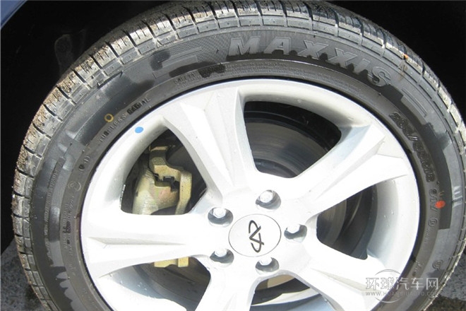 2010款 改款两厢 1.6L 手动尊贵型
