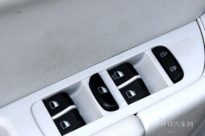 2011款 1.6L 手动豪华型