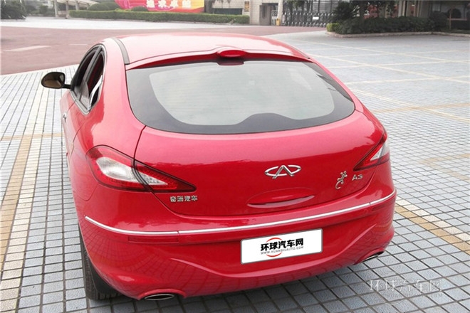 2010款 改款两厢 1.6L 手动尊贵型