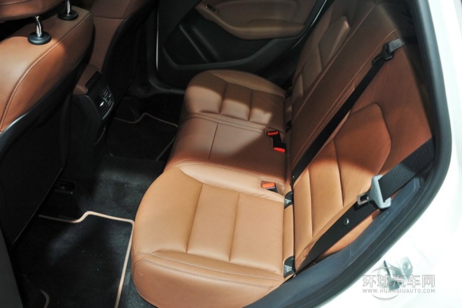 2012款B200 1.6T 双离合