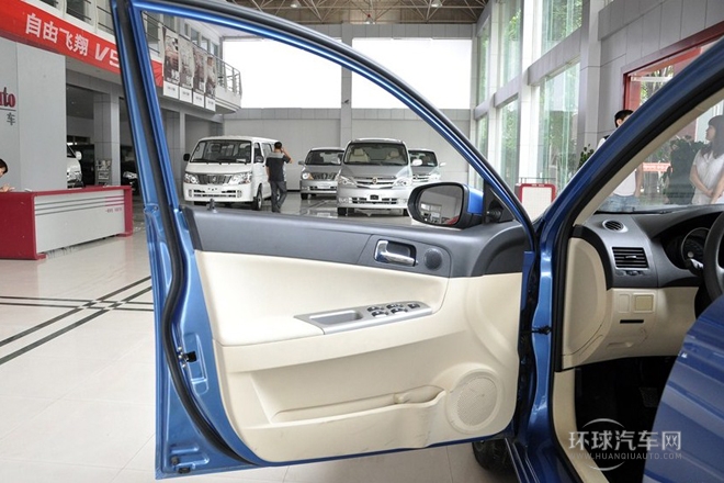 2011款 1.5L 手动经典型