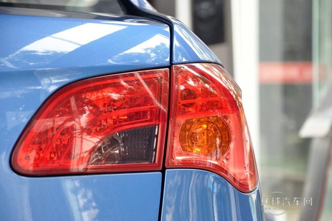 2011款 1.5L 手动经典型