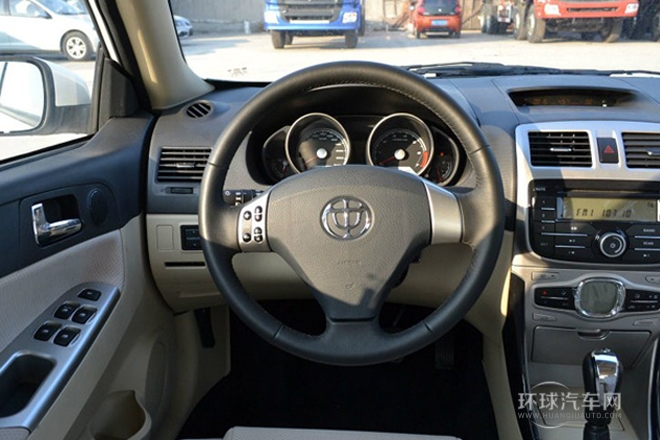 2011款 1.5L 自动豪华型