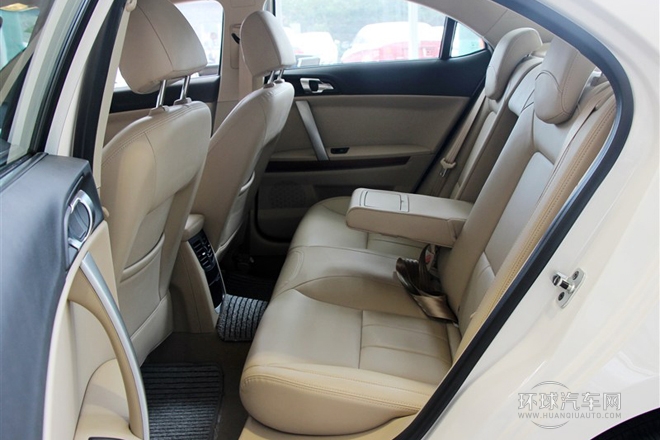 2013款 经典版 550 1.8L 自动豪华型