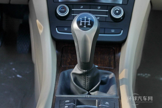 2014款 550S 1.8L 手动智选版