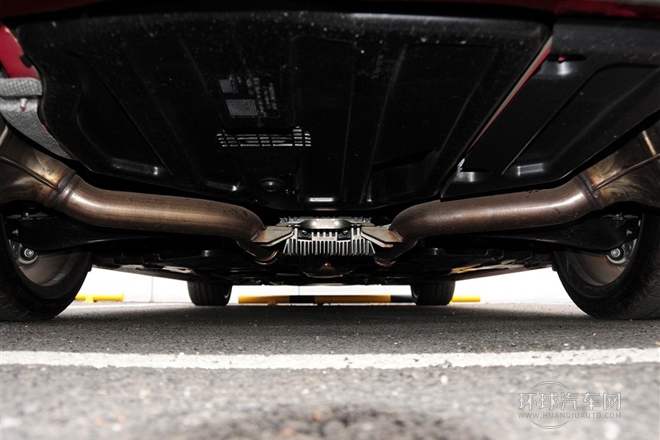 2012款C63 AMG Coupe动感版