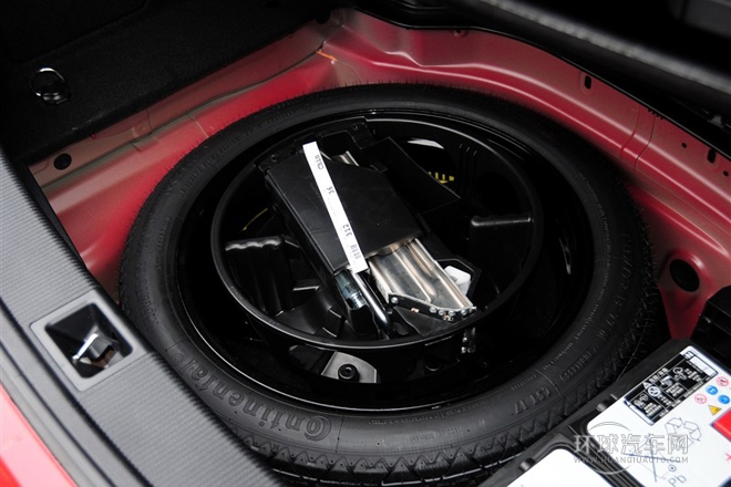 2012款C63 AMG Coupe动感版