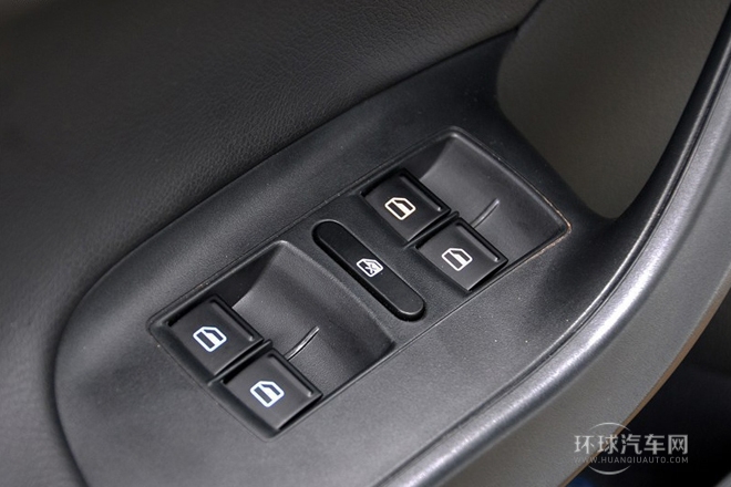 2013款 1.4TSI 5门版FR