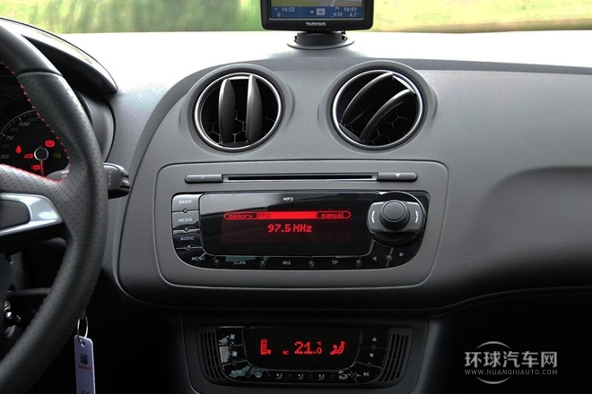 2013款 1.4TSI 5门版FR