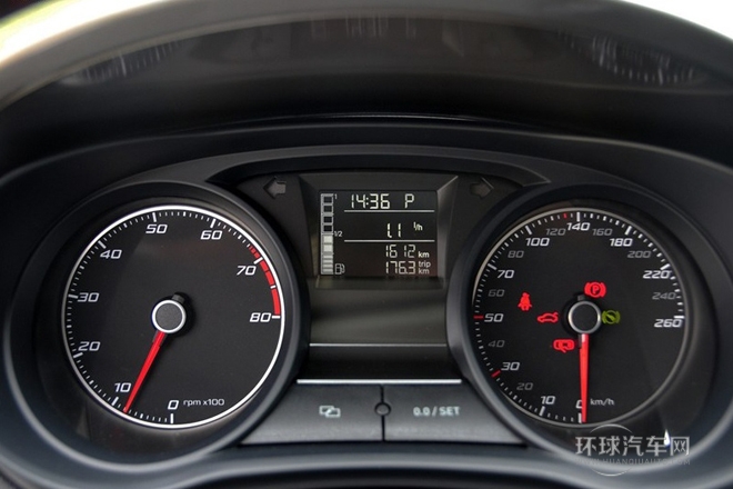 2013款 1.4TSI 5门版FR