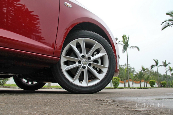 2013款 1.4TSI 3门版FR
