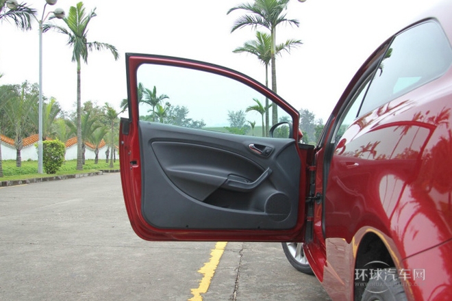 2013款 1.4TSI 3门版FR