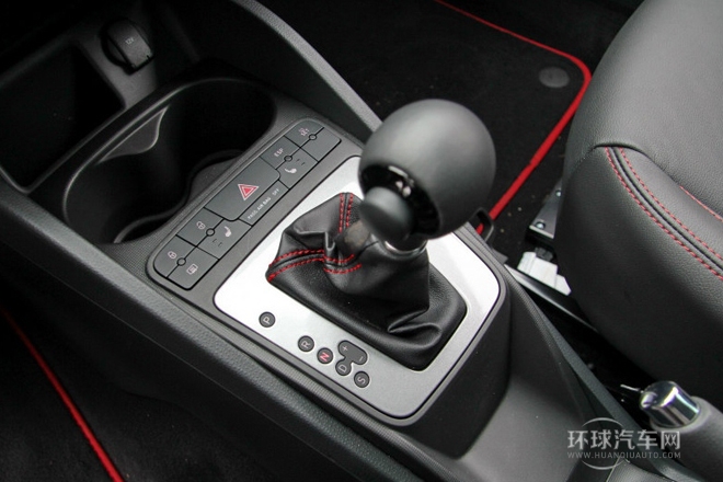 2013款 1.4TSI 3门版FR