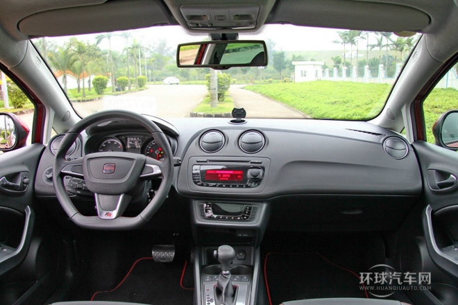 2013款 1.4TSI 3门版FR