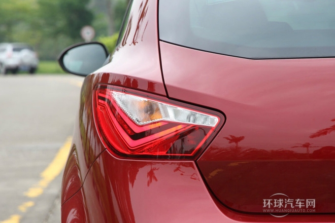 2013款 1.4TSI 3门版FR