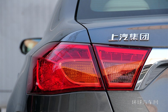 2012款 2.4L 豪华版