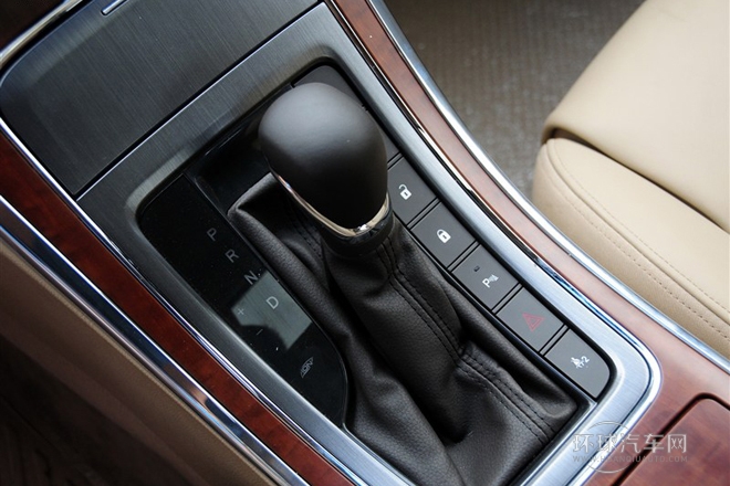 2012款 3.0L 旗舰版