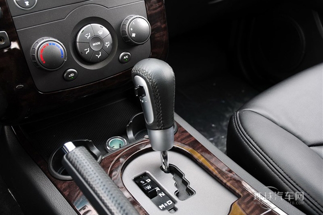 2013款 1.8T 2WD 自动胜域版