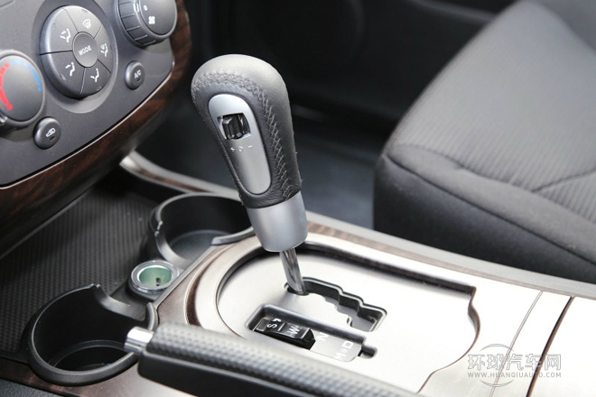 2014款 1.8T 2WD 自动胜域特装版