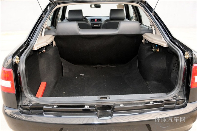 2012款 1.5L 手动豪华型