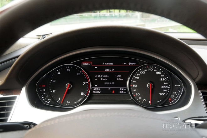 2014款 A8L 60 TFSI quattro专享型