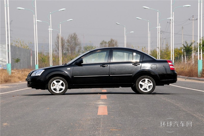 2010款 1.8L 手动精英型