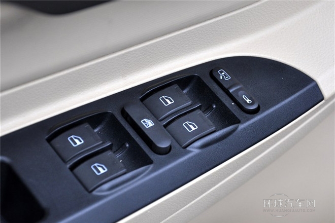2012款 1.8L CVT导航版